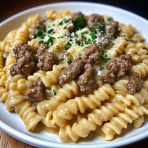 Cheesy Rotini With Garlic Butter Beef, Parmesan Sauce Recipe, Garlic Parmesan Sauce, Rotini Pasta, Beef Pasta, Parmesan Sauce, Recipes Beef, Food Pasta, Pasta Pasta