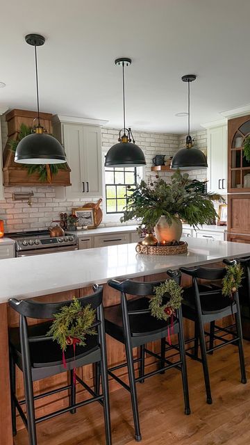 Farmhouse Kitchen Inspiration, Excited For Christmas, Farm House Livingroom, House Makeovers, Kitchen Tour, Farmhouse Kitchen Remodel, Farmhouse Interior Design, Cottages And Bungalows, Rustic Modern Kitchen