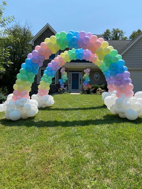 Baby Shower Balloon Arches | Balloon Zoom | DC Unicorn Birthday Party Ideas, Care Bears Birthday Party, Rainbow Balloon Arch, Decoration Buffet, Care Bear Birthday, Pastel Baby Shower, Pastel Birthday, Little Pony Birthday Party, Unicorn Themed Birthday Party