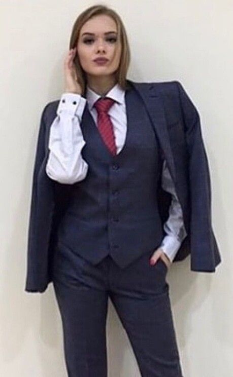 Pinstripe Suit Women, Female Suits, Butch Fashion, Women Wearing Ties, Woman In Suit, Tie Women, Suit Jackets For Women, Women Ties, Pinstripe Suit