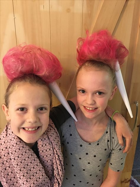 Whacky / Crazy Hair Day at school. We went with Cotton Candy. ☺️ Crazy Hair For Kids, Bella Hair, Wacky Hair Days, Crazy Hair Day, Wacky Hair, Crazy Hair Day At School, Crazy Hair Days, Hair Photo, Dresses Kids Girl