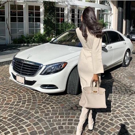 Rich Boss Lady Aesthetic, Luxury Vibes, Stylish Office Wear, Business Dress Women, Rich Women Lifestyle, Bussines Women Lifestyle, Wealthy Lifestyle, Luxury Lifestyle Fashion, Luxury Lifestyle Women