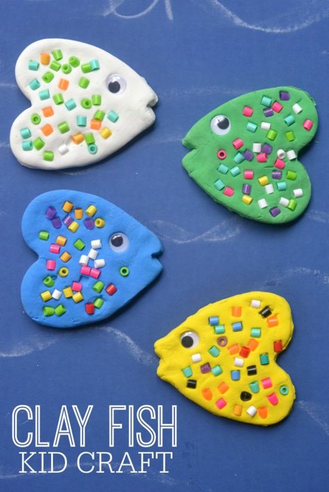 Easy Clay Crafts, Fish Craft, Clay Fish, Clay Crafts For Kids, Kids Clay, Rainy Day Crafts, Fish Crafts, Vbs Crafts, Summer Crafts For Kids