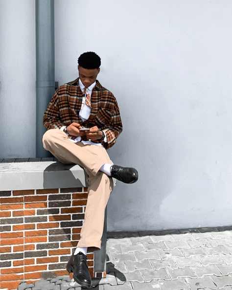 Kelvin ATC | Fashion Influencer (@kelvin_atc) • Instagram photos and videos Men's Outfit Aesthetic, Style Inspo For Guys, Streetwear Fashion Lookbook, Street Casual Outfits Men, Men Looks Casual, Black Guys Outfits, Mens Outfit Inspiration Casual Styles, Formal Street Style Men, Fashion Outfits Men Casual