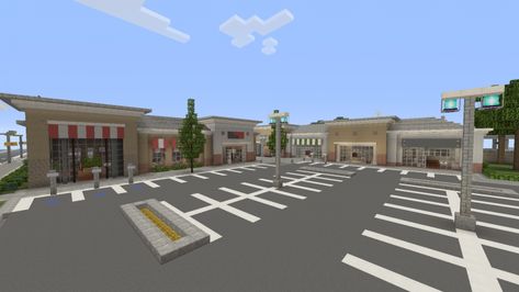 Strip Mall Minecraft Map Mall Minecraft, Minecraft Stores, Minecraft Hus, Minecraft Park, Minecraft Town Ideas, City Minecraft, Minecraft Car, Mall Ideas, Minecraft Modern City