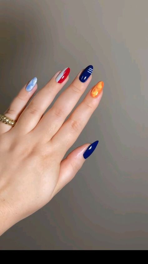 Mha Inspired Nails, Mha Nail Designs, Todoroki Nails, My Hero Academia Inspired Nails, Bakugo Nails, Anime Nails Simple, My Hero Academia Nails, Simple Anime Nails, Mha Nails