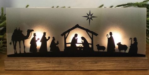 Jesus Birth Craft, Christmas Board Decoration, Nativity Decor, Ward Christmas Party, Nativity Silhouette, Church Christmas Decorations, Christmas Door Decorating Contest, Christmas Classroom Door, Diy Nativity