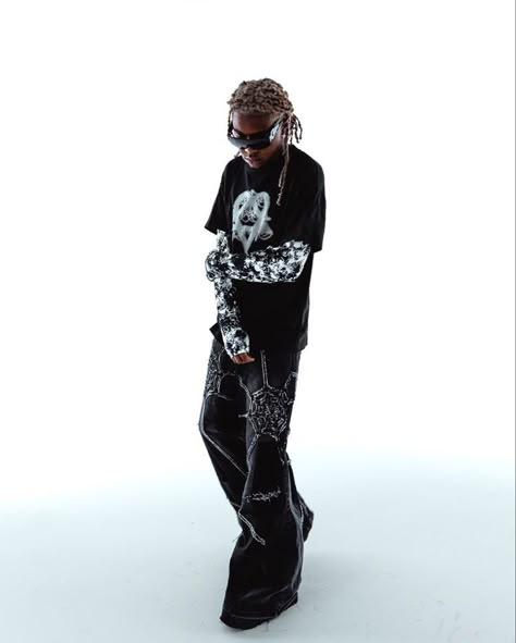 Punk Streetwear Men, Destroy Lonely Outfits, Playboi Carti Outfits, Destroy Lonely, Punk Streetwear, House Fashion, Black Men Street Fashion, Black Inspiration, Men Street Fashion