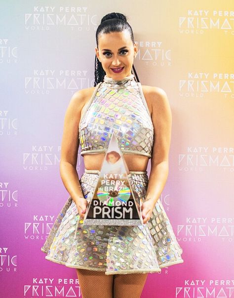 The Prismatic World Tour Prismatic World Tour, Katy Perry Hot, Mary Magdalene, Katy Perry, The Cross, World Tour, We Heart It, Brazil, Two Piece Skirt Set