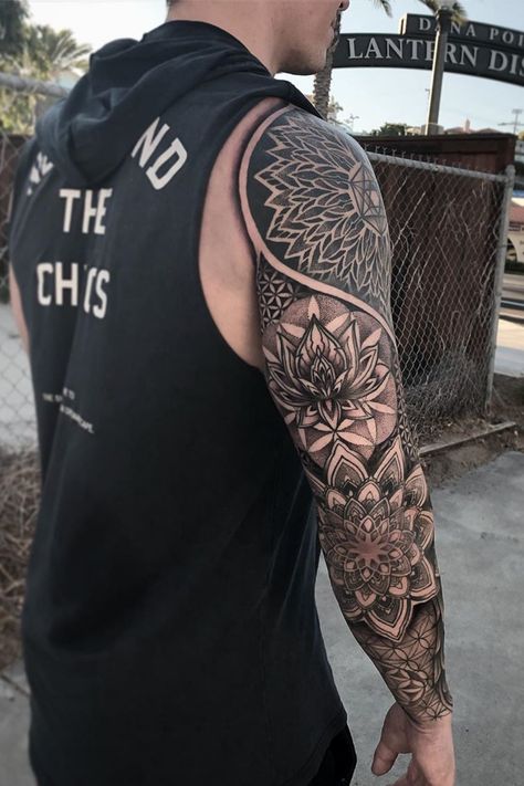 Mandala Tattoo Men, Tato Mandala, Geometric Tattoo Sleeve Designs, Mandala Tattoo Sleeve, Geometric Mandala Tattoo, Geometric Sleeve Tattoo, Realistic Tattoo Sleeve, Geometry Tattoo, Elbow Tattoos