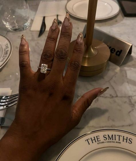 5carat Engagement Rings, Black Engaged Couples, Wedding Rings Black Women Hands, Gold Wedding Rings Black Women, Black Woman Engaged, Black Woman Engagement Ring, Engagement Ring On Black Woman Hand, Wedding Ring Black Women, Engagement Ring Black Woman