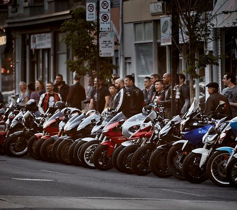 All lined up and no where to go. Friends gathered in the city for a motorcycle social. One of the best things about riding a motorcycle are the riders you meet and sharing a common passion for the ride. Motorcycle culture. Photo @themotofoto Motorcycle Wear, Ride Motorcycle, Riding A Motorcycle, Motorcycle Gang, Motorcycle Events, Motorcycle Culture, Bike Photography, Sport Motorcycle, Motorcycle Clubs