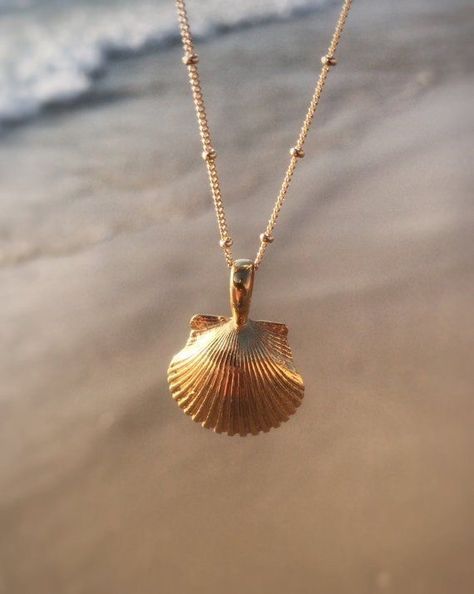 Layers Necklace, Necklace Layers, Boho Jewellery Necklaces, Sea Shell Necklace, Art Coquillage, Surf Jewelry, Jewelry Ocean, Ocean Jewelry, Seashell Necklace