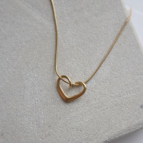 Heart Necklace | JESSA JEWELRY – JESSA JEWELRY Heart Choker Necklace, Heart Choker, Rings Fashion, Gold Locket, Jewelry Lookbook, Girly Jewelry, Jewelry Case, Gold Jewelry Fashion, Pearl Jewelry