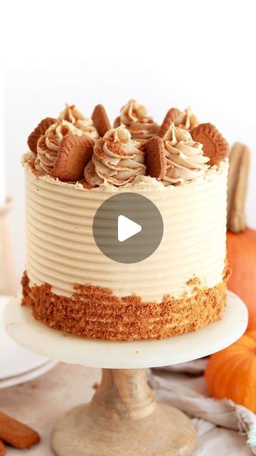 Whitney DePaoli | Sugar & Sparrow on Instagram: "PUMPKIN BISCOFF CAKE 🧡✨this Fall inspired flavor pairing is NEXT LEVEL: layers of deliciously moist pumpkin cake, Biscoff cookie butter frosting, and Biscoff cookies crumbled throughout 🤤 it’s everything a Fall cake should be between the notes of pumpkin + spiced caramel 🍂⁣
⁣
Full recipe at the link in my bio or at sugarandsparrow.com/pumpkin-biscoff-cake/⁣ 🙌🏽⁣⁣⁣
⁣⁣⁣
#fallbaking #pumpkincake #lotusbiscoff #cakedecorating #biscoff #bakinglove #bakedfromscratch #cakedecorating #bake #cake #cakesofinstagram #cakeideas #pumpkinspice #cookiebutter" Pumpkin Biscoff, Biscoff Cake Recipe, Cake Biscoff, Cookie Butter Frosting, Moist Pumpkin Cake, Cheesecake Cups Recipe, Lotus Cake, Biscoff Cake, Fall Cake