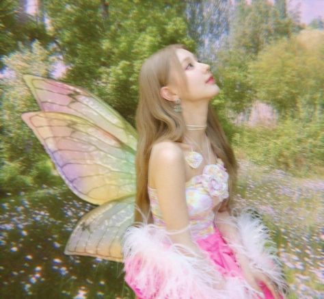 Rosetta Fairy, Fairy Edit, Fairy Pfp, Fairycore Wallpaper, Gidle Miyeon, Summer Drawings, Kpop Profiles, Edit Kpop, Fairy Aesthetic