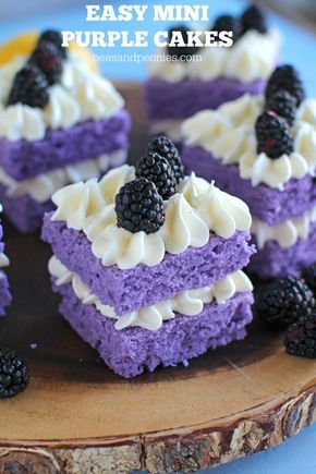 Individual Cakes Mini, High Tea Desserts, Halloween Appetizers For Adults, Takeaway Shop, Bday Themes, Cakes Decorated, Oreo Buttercream, Purple Cake, Mini Torte