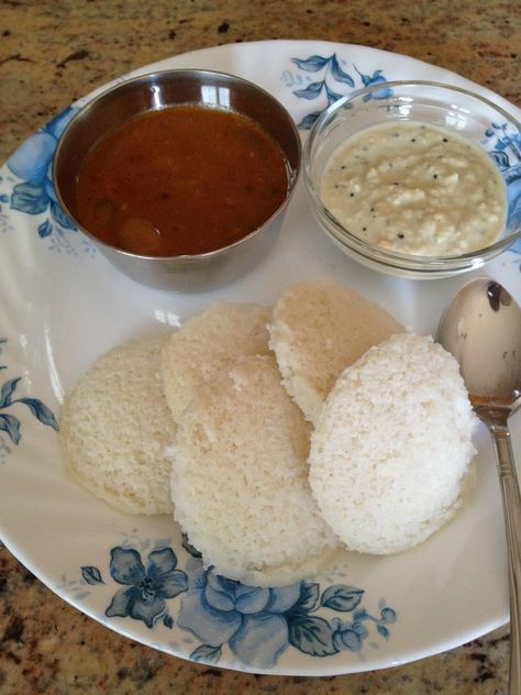 Idli Chutney Sambar Sambar Idli, Idli Sambar Photography, Idli Sambar Snapchat, Idli Sambar Snapchat Story, Idli Chutney, Idli Sambar, Delicious Food Image, Foodie Pics, Idli Recipe