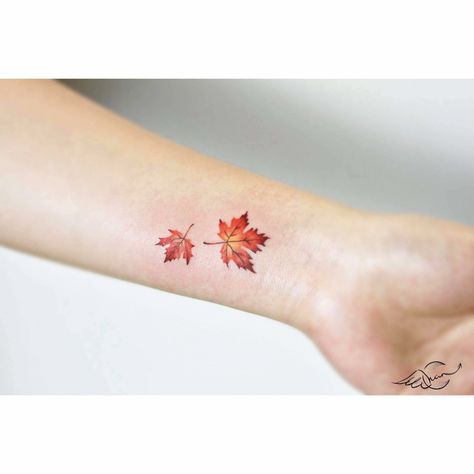 Fall Leaf Tattoo, Maple Leaf Tattoos, Fall Leaves Tattoo, Hexagon Tattoo, Purple Tattoos, Autumn Tattoo, Leaf Tattoo, Beautiful Flower Tattoos, Hip Tattoos Women