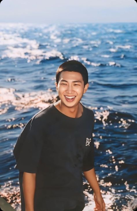 Kim Namjoon Boyfriend Material, Rm Smile, Namjoon Smile, Rm Boyfriend Material, Namjoon Boyfriend Material, Namjoon Wallpaper, Rap Lines, Bts Rap Monster, Bts Aesthetic Pictures