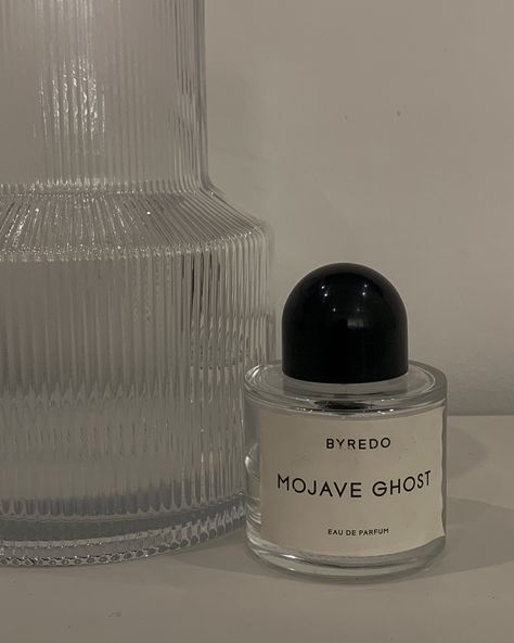 Mojave Ghost Aesthetic, Byredo Mojave Ghost Aesthetic, Byredo Perfume Aesthetic, Byredo Aesthetic, Aesthetic Fragrance, Perfume Aesthetic Dark, Byredo Sundazed, Byredo Mojave Ghost, Venus In Capricorn