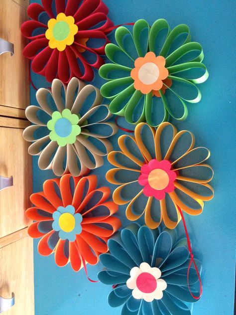 IMG_1053 | Amy Petz | Flickr Paper Flowers Craft Decoration Wall Hanging, Diy Flower Power Decorations, Tissue Paper Decorations, Desk Diy, Fleurs Diy, Folded Book Art, Paper Flowers Craft, School Bulletin Boards, Diy Desk