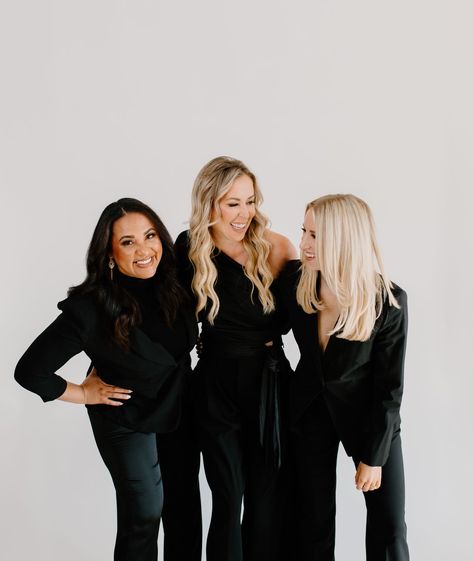 Group Branding Photos, Med Spa Photoshoot Ideas, Salon Group Photoshoot Ideas, Business Group Photos, Salon Team Photoshoot, Medspa Photoshoot, Team Headshots, Spa Photography, Team Photoshoot