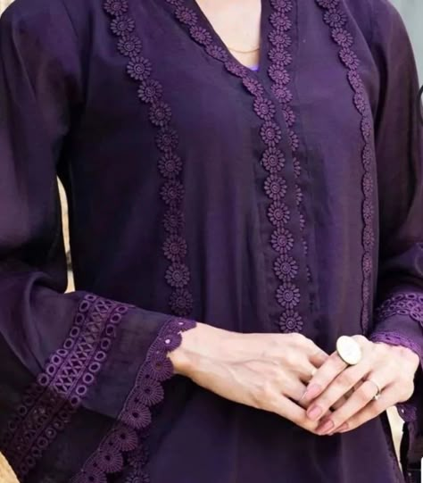 Stylish Kurtis Design, Lace Dress Design, Latest Dress Design, Neck Designs For Suits, Trendy Shirt Designs, Kurti Embroidery Design, Kurta Neck Design, Dress Design Patterns, Sleeves Designs For Dresses