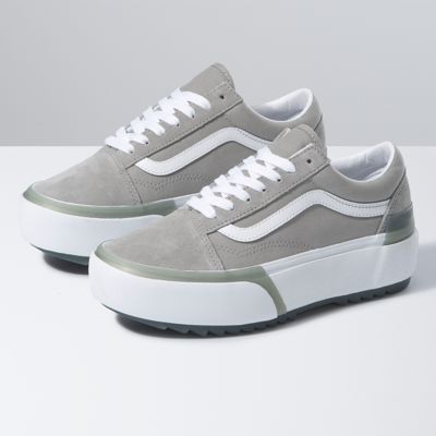 Vans Old Skool Gray, Vans Vintage, Old Skool Platform, Tenis Vans, Grey Vans, Vans Store, Sneakers Vans, White Shoes Women, Shop Shoes