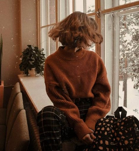 Hygge Fashion, Dark Academia Outfits, Dark Acadamia, Style Moodboard, Academia Outfits, Couture Mode, Journal Aesthetic, Brown Aesthetic, Warm Autumn