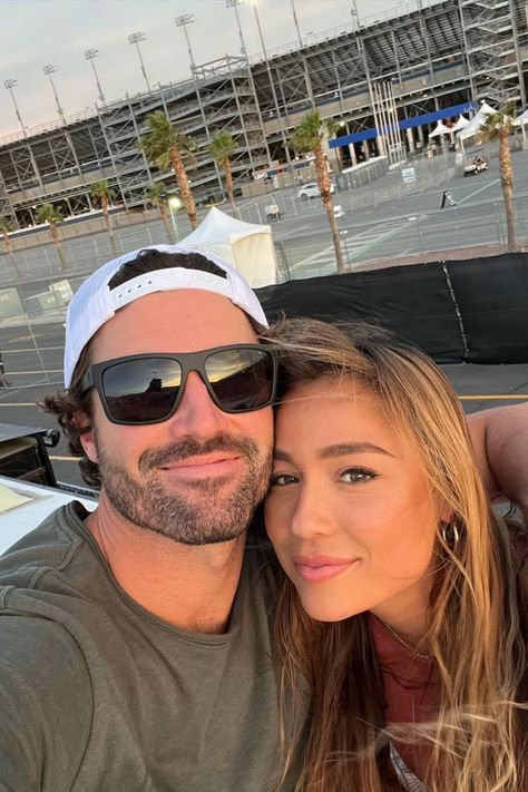 The Hills star Brody Jenner, who's the son of Caitlyn Jenner, has confirmed the arrival of his first child with fiancée Tia Blanco, sharing intimate insight into the birth Kaitlynn Carter, Brody Jenner, Linda Thompson, Professional Surfers, With Girlfriend, Tropical Baby Shower, Caitlyn Jenner, Kardashian Family, Olympic Athletes