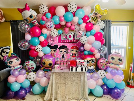 lol suprise party balloon garland Lol Doll Balloon Garland, Lol Surprise Party, Birthday Balloon Garland, Lol Party, Party Balloon Garland, Lol Suprise, Suprise Birthday, Lol Doll, Doll Party