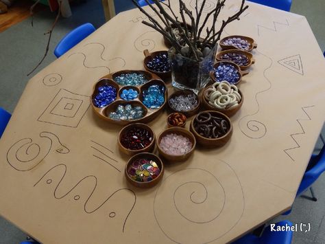 Funky Fingers, Reggio Inspired Classrooms, Reggio Classroom, Early Years Classroom, Kind Photo, Creative Area, Eyfs Activities, Reggio Inspired, Invitation To Play