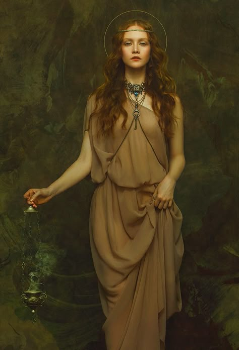 Mode Poses, Beauty Fotografie, Era Victoria, Valentino Couture, Fantasy Photography, Pre Raphaelite, Fine Art Portraits, Fortune Telling, Poses References