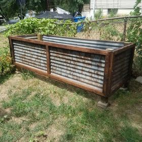 Corrugated Iron Vegetable Garden, Raised Garden Beds With Tin, Tin Garden Boxes, Raised Garden Beds Metal Corrugated Tin And Wood, Galvanized Metal Raised Garden Beds, Raised Bed Metal, Rustic Garden Bed Ideas, Tin Garden Beds, Tin Flower Beds