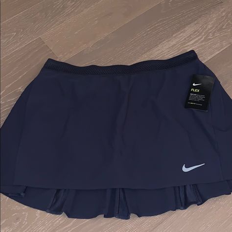 Tennis Mini Skirt Outfit, Nike Skirt, Denim Diy Clothes, Cute Athletic Outfits, Athletic Outfit, Athletic Skirts, Nike Skirts, Fitness Wear Outfits, Athletic Skirt