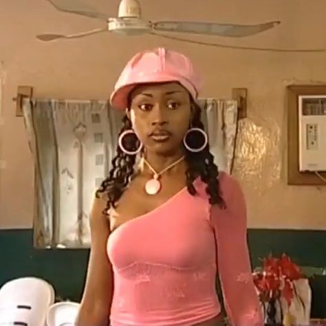 #nollybabes Nollywood Y2k, Y2k Outfits Aesthetic, Nigerian Culture, Nigerian Outfits, Fashion 2000s, Birthday Fits, 2000s Outfits, Random Image, A Wallpaper