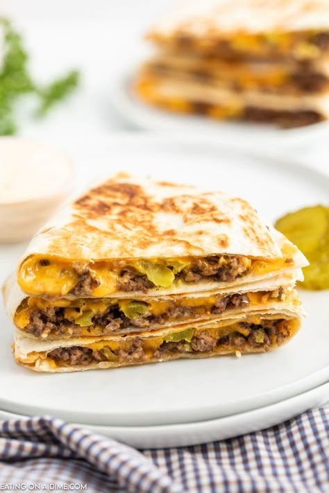 Cheeseburger Quesadillas - Eating on a Dime Shaved Beef Recipe, Cheeseburger Quesadillas, Cheeseburger Quesadilla, Taco Recipes Ground Beef, Ground Beef Quesadillas, Quesadilla Recipes Easy, Beef Quesadillas, How To Make Quesadillas, Beef Tacos Recipes