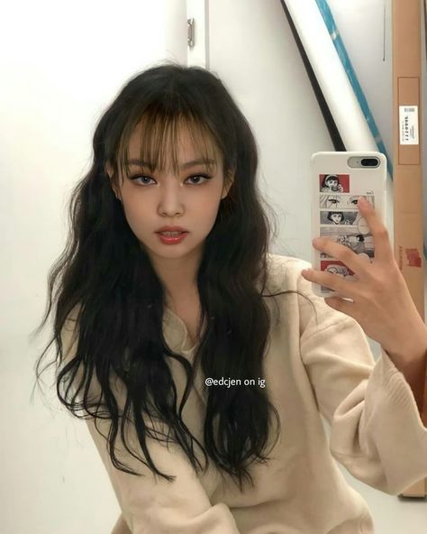 ig; edcjen Jennie Hairstyle Blackpink, Kim Hair, Kpop Hair, Hair Stylies, Haircuts Straight Hair, One Hair, Dec 7, Jennie Lisa, Curtain Bangs