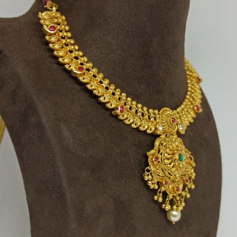 30 Grams Gold Necklace Indian, Mango Haram, Traditional Necklace, New Gold Jewellery Designs, Gold Earrings Models, Gold Necklace Indian, Gold Bridal Jewellery Sets, Fancy Blouse, Necklace Indian