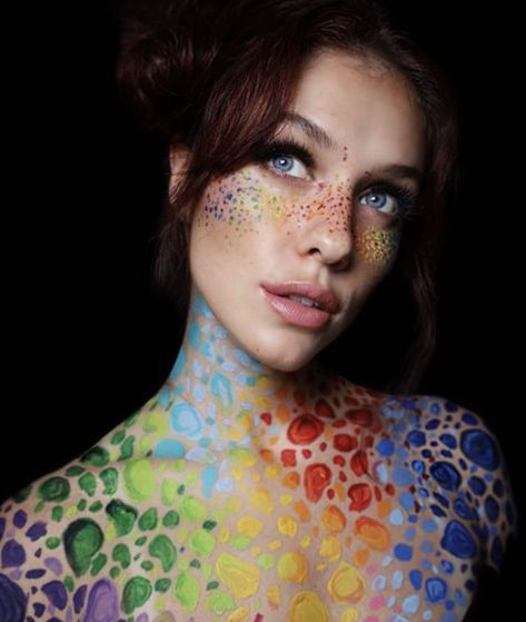 Pride Body Painting, Pride Body Art Paint, Pride Body Art, Body Painting Aesthetic, Madeyewlook Makeup, Rainbow Body Painting, Pride Month Makeup Looks, Makeup Scrapbook, Body Art Paint Ideas