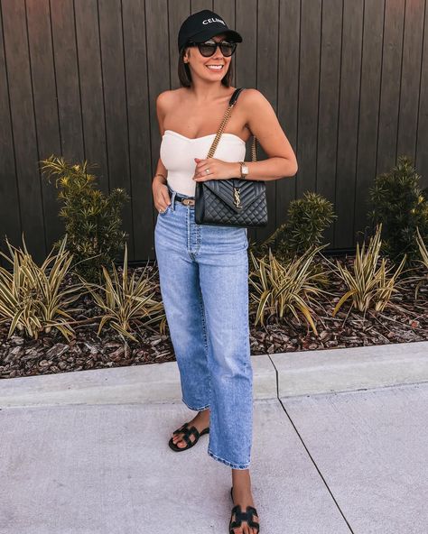 Happy Sunday! 🖤 An effortless chic look you’ll wear on repeat! Loving how a simple elevated tube top, high-waisted jeans, and statement accessories can elevate any casual outfit. Shop this easy outfit through my LTK and create your own capsule wardrobe essentials! Find direct link to my LTK in my bio. https://liketk.it/4P8Ce 🤍Reviews on all products on my LTK. Petite Style- Height 5’4, Weight 114, Bust 32DD, Tops S , Bottoms 27, Footwear 7.5 #sundaystyle #ysladdict #aritziastyle #capsulewa... Aritzia Style, Capsule Wardrobe Essentials, Sunday Style, Petite Style, Easy Outfit, Outfit Shop, Statement Accessories, Effortless Chic, On Repeat