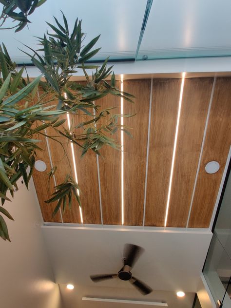 Profile light ceiling with wooden texture Wooden Ceiling With Profile Light, Wooden Roof Ceiling, Profile Light Ceiling, Ceiling Pop, Wooden Roof, Profile Light, Roof Ceiling, Wooden Ceiling, Wooden Texture