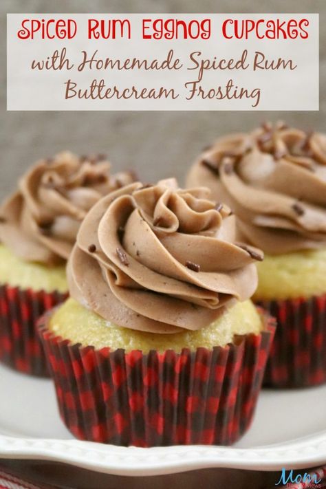 Rum Buttercream Frosting, Rum Buttercream, Boozy Cupcakes Recipes, Alcohol Infused Cupcakes, Rum Cupcakes, Eggnog Cupcakes, Sour Cream Frosting, Boozy Cupcakes, Alcoholic Desserts