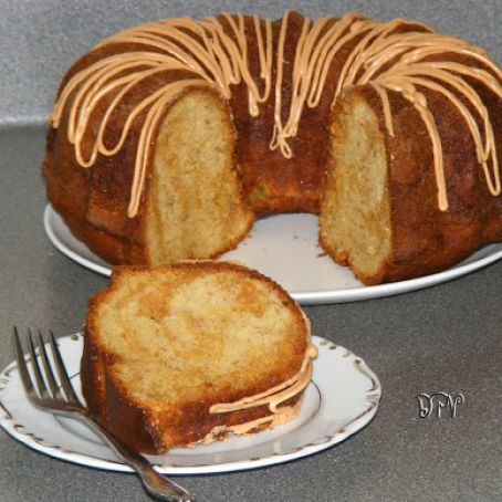 Cake Mix Cakes, Banana Bundt Cake Recipe, Sour Cream Potato Salad, Homemade Apple Fritters, Apple Fritters Recipe, Banana Cake Mix, Sour Cream Potatoes, Best Cake Mix, Rainbow Snacks