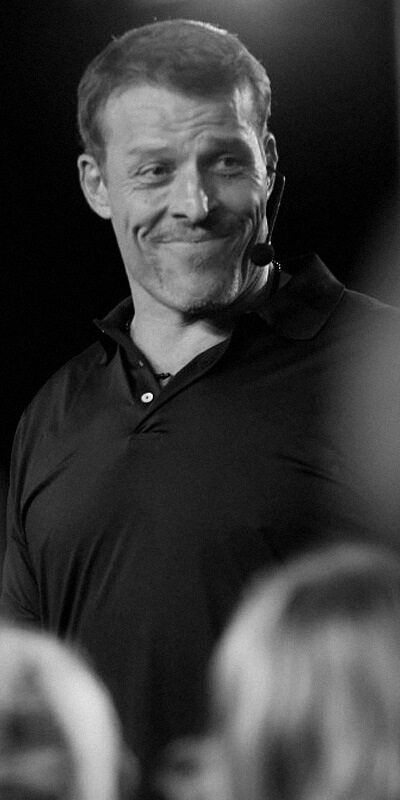 Platinum PartnershipYour Most Exclusive Opportunity with Tony Robbins Tony Robbins Books, Peer Group, Personal Business, White Image, Personal Brand, Tony Robbins, Business Person, Change In, Book Aesthetic