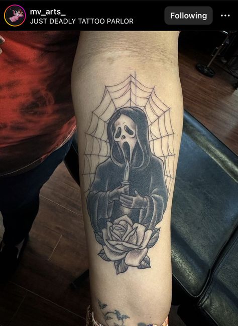 Ghostface Thigh Tattoo, Ghostface Tattoo Design, Hand Tattoos Ideas, Ghost Face Tattoo, Ghostface Tattoo, Horror Sleeve, Tattoos Forearm, Half Sleeve Tattoos Forearm, Spider Web Tattoo