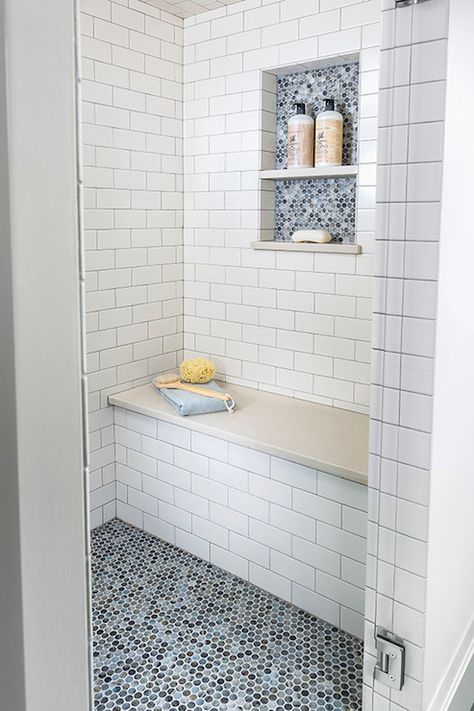 Accent penny tile in niche and on floor. Penny Tiles Bathroom, Tile Shower Niche, Subway Tile Showers, Tile Remodel, Penny Tile, Bad Inspiration, Shower Niche, Master Bath Remodel, Bathroom Remodel Ideas