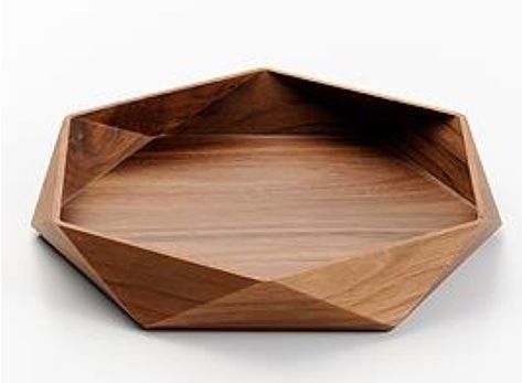 Tray Design Ideas, Wooden Kitchenware, Wood Plates, Wooden Dishes, Wooden Words, Woodworking Box, Wood Shop Projects, Wooden Serving Trays, Beautiful Objects