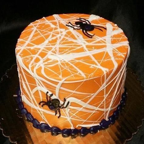 Spider Cake Halloween, Spider Web Birthday Cake, Halloween Spider Cake Ideas, Spider Cakes, Chocolate Spider Cake, Halloween Cakes Spider Webs, Spider Web Cake, Halloween Pumpkin Cake, Spider Cake